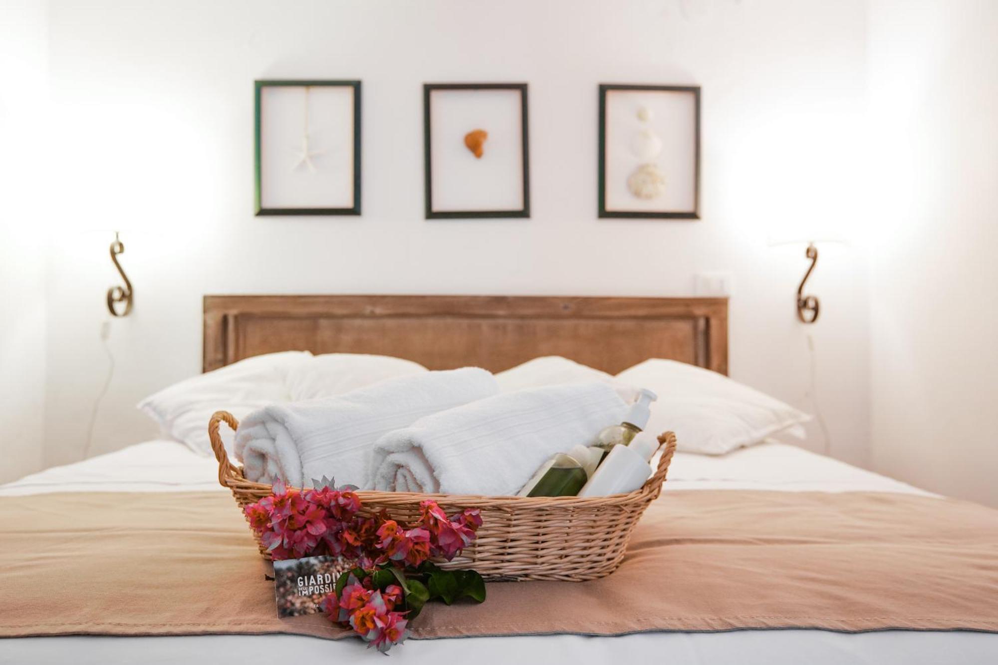 Giardino Dell'Impossibile Di Antonino Campo Apartment Favignana Phòng bức ảnh